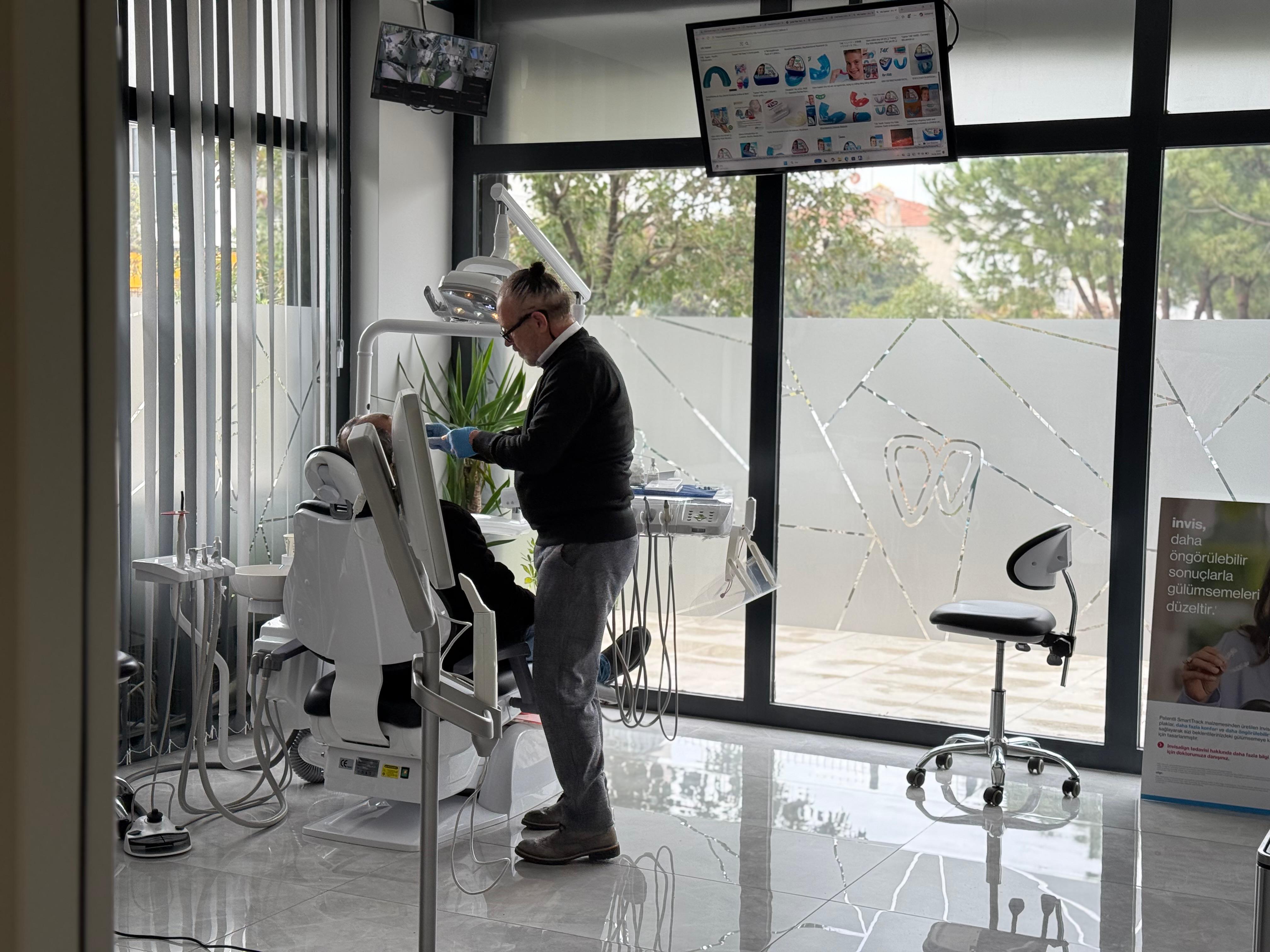 Dent Sekiz Eylül - Klinik Görüntüsü 14